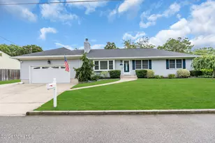 633 Spray Ave, Beachwood, NJ 08722 - Photo 5