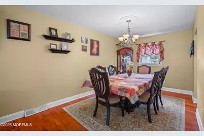 35 Chesapeake Road, Manalapan Township, NJ 07726 - Photo 9