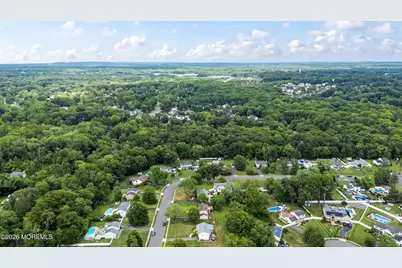 35 Chesapeake Road, Manalapan Township, NJ 07726 - Photo 43