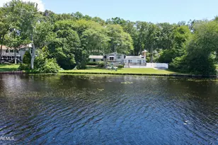 77 N Lakeshore Dr, Manahawkin, NJ 08050 - Photo 73