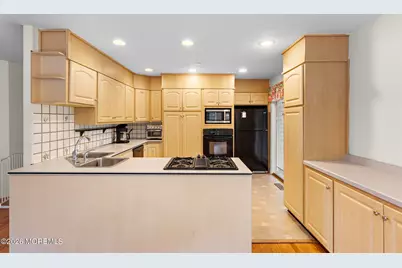 77 N Lakeshore Drive, Manahawkin, NJ 08050 - Photo 13