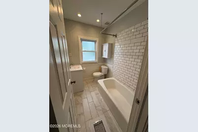 24 Waverly Place #B, Red Bank, NJ 07701 - Photo 3