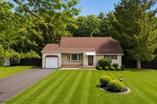 33 Heather Dr, Manalapan Township, NJ 07726 - Photo 1