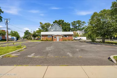 68 Maplewood Avenue, Keansburg, NJ 07734 - Photo 13