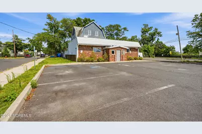 68 Maplewood Avenue, Keansburg, NJ 07734 - Photo 15