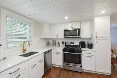 17 Clinton Street, Freehold, NJ 07728 - Photo 13