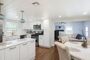 17 Clinton St, Freehold, NJ 07728 - Photo 9