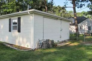 913 Larchmont St, Toms River Township, NJ 08757 - Photo 3