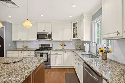 174 Statesir Place, Red Bank, NJ 07701 - Photo 11