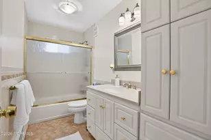 174 Statesir Pl, Red Bank, NJ 07701 - Photo 19