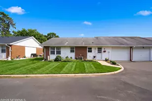 675D New Castle Ct, Lakewood, NJ 08701 - Photo 3