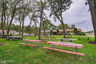 675D New Castle Court, Lakewood, NJ 08701 - Photo 35