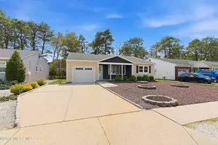 46 Auburn Rd, Toms River Township, NJ 08757 - Photo 5