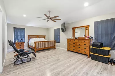350 Jefferson Court, Brick, NJ 08724 - Photo 13
