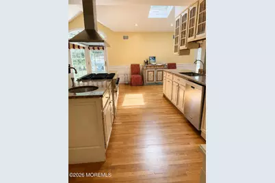 14 Silverbrook Place, Lincroft, NJ 07738 - Photo 5