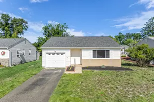 12 Bolingbroke Dr, Toms River Township, NJ 08757 - Photo 1