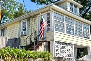 195 2nd St, Keyport, NJ 07735 - Photo 1