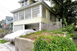 195 2nd St, Keyport, NJ 07735 - Photo 1