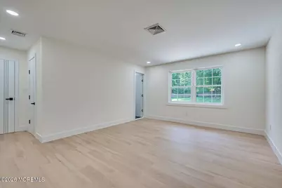 300 E Chestnut Avenue, Metuchen, NJ 08840 - Photo 31