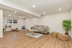 24 Fairview Dr, Middletown, NJ 07748 - Photo 25