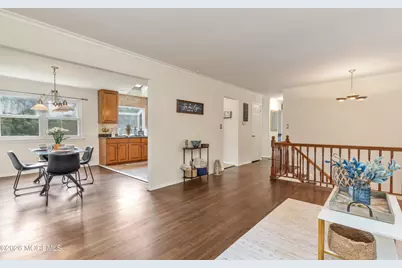 24 Fairview Drive, Middletown, NJ 07748 - Photo 5
