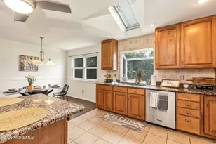 24 Fairview Dr, Middletown, NJ 07748 - Photo 15