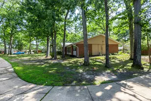 598B Lake Point Dr, Lakewood, NJ 08701 - Photo 21