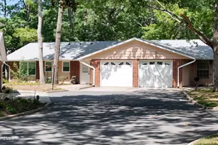 598B Lake Point Dr, Lakewood, NJ 08701 - Photo 1
