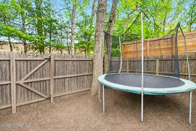 521 Woodbine Lane, Lakewood, NJ 08701 - Photo 19