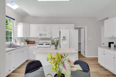 161 Seton Hall Drive, Freehold, NJ 07728 - Photo 29