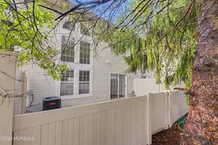 77 Picket Pl, Freehold, NJ 07728 - Photo 29