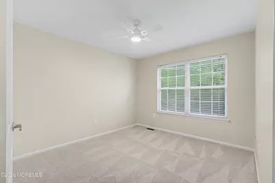 77 Picket Place, Freehold, NJ 07728 - Photo 23