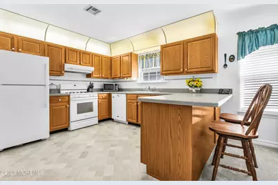 314 Jamaica Boulevard, Toms River Township, NJ 08757 - Photo 11