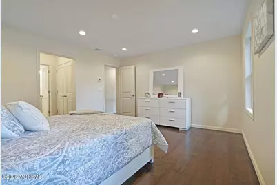909 Bloomfield Avenue, Ocean Twp, NJ 07712 - Photo 15