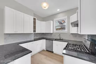 37 Beacon Blvd, Keansburg, NJ 07734 - Photo 7