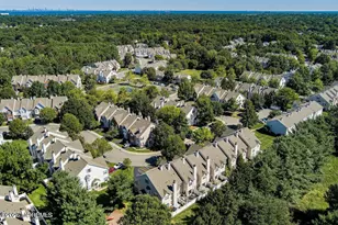 10 Beacon Ct, Holmdel, NJ 07733 - Photo 39