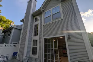 10 Beacon Ct, Holmdel, NJ 07733 - Photo 35