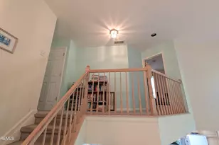 10 Beacon Ct, Holmdel, NJ 07733 - Photo 29