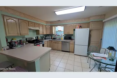 10 Beacon Court #80, Holmdel, NJ 07733 - Photo 17