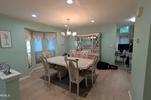 10 Beacon Ct, Holmdel, NJ 07733 - Photo 5