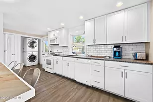 21 E 9th St, Barnegat Light, NJ 08006 - Photo 9