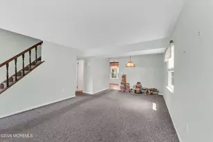 17 Walton Ct, East Brunswick Township, NJ 08816 - Photo 5