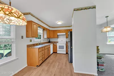 17 Walton Court, East Brunswick Township, NJ 08816 - Photo 11