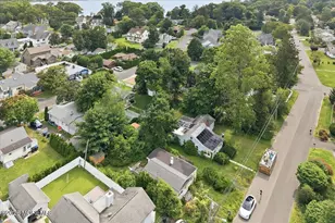 2004 Shore Dr, Wall Township, NJ 07719 - Photo 25