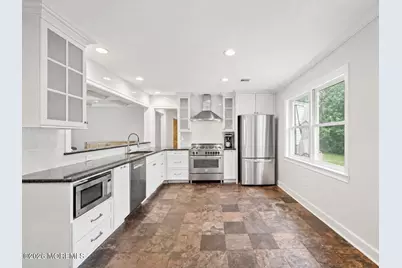 28 Riverview Drive, Tinton Falls, NJ 07724 - Photo 7