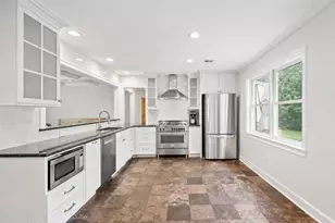28 Riverview Dr, Tinton Falls, NJ 07724 - Photo 7