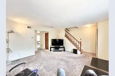 82 Cliffwood Avenue W #17, Cliffwood, NJ 07721 - Photo 5