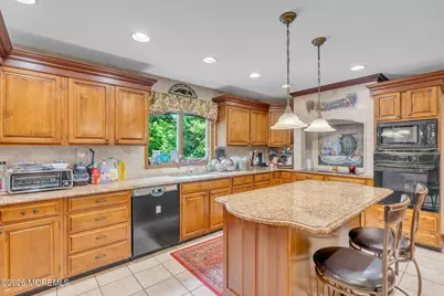 65 Devonshire Drive, Morganville, NJ 07751 - Photo 9