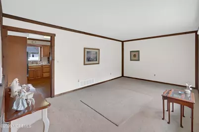 644 Berkeley Avenue, Beachwood, NJ 08722 - Photo 11
