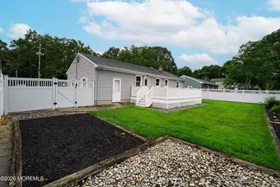 644 Berkeley Avenue, Beachwood, NJ 08722 - Photo 31